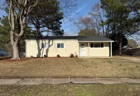 3305 Opoho Cres, Chesapeake, VA 23321