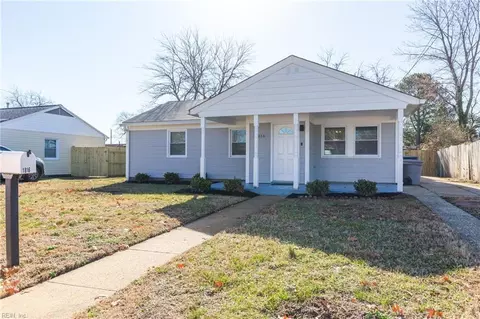 Exterior - 1816 Bancroft Dr, Hampton, VA 23663 photo 2 of 10
