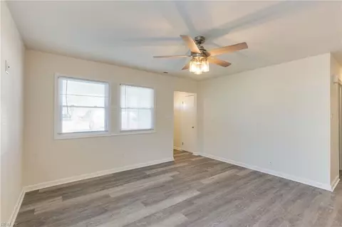Living - 1816 Bancroft Dr, Hampton, VA 23663 photo 3 of 3
