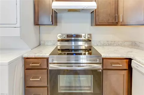 Kitchen - 1816 Bancroft Dr, Hampton, VA 23663 photo 3 of 3