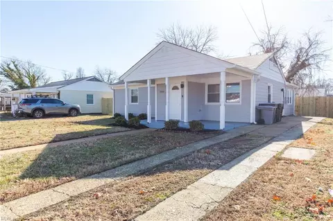 Exterior - 1816 Bancroft Dr, Hampton, VA 23663 photo 10 of 10