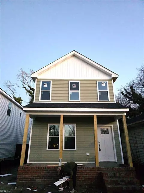 297 Gilmerton Ave, Portsmouth, VA 23704