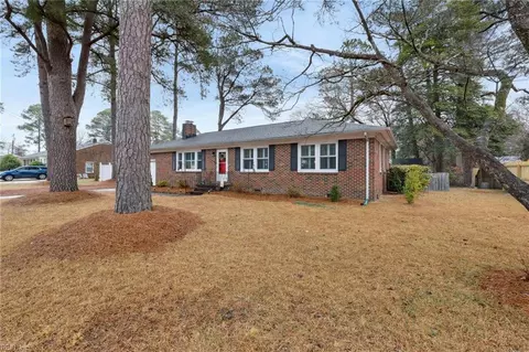 3313 Dogwood Dr, Portsmouth, VA 23703