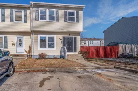 3060 Breslaw Ct, Virginia Beach, VA 23453