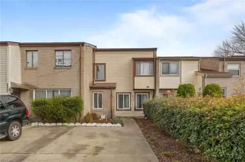 5371 Palmyra Ct, Virginia Beach, VA 23462