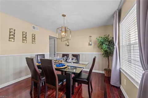 24 Wendell Dr, Hampton, VA 23666 photo 2