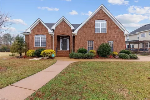 621 Mcrowland Way, Chesapeake, VA 23320
