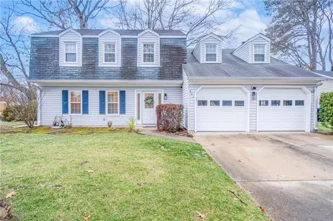 501 Kings Grove Dr, Virginia Beach, VA 23452