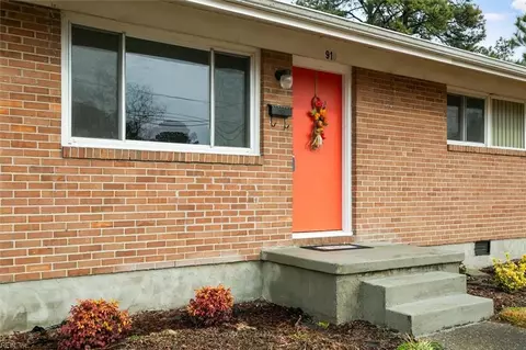 910 Warfield Dr, Portsmouth, VA 23701