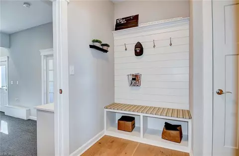 Entry Way - 320 Langton Rd, Chesapeake, VA 23322 photo 7 of 7