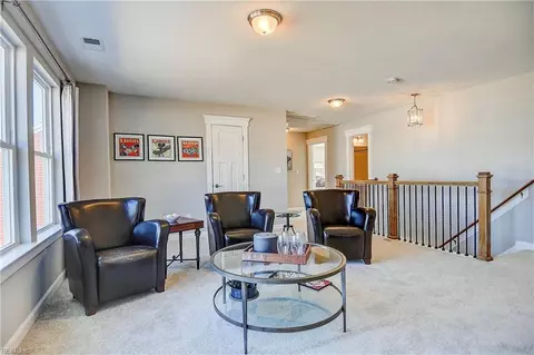 Entry Way - 320 Langton Rd, Chesapeake, VA 23322 photo 5 of 7