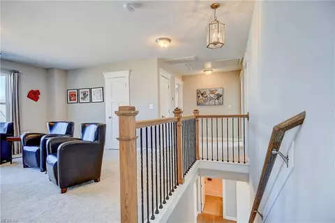 Entry Way - 320 Langton Rd, Chesapeake, VA 23322 photo 4 of 7