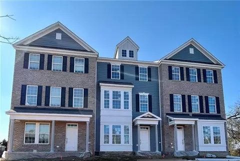 22 Freeman Dr, Hampton, VA 23666