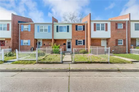 911 Sherman Ln, Norfolk, VA 23523