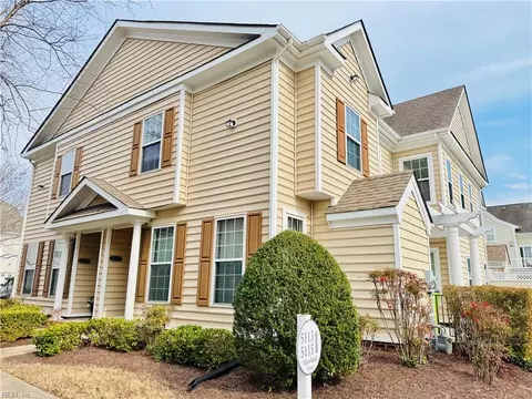 5113 Moreland St, Suffolk, VA 23435