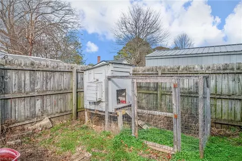 320 Cherokee Rd, Hampton, VA 23661 photo 16