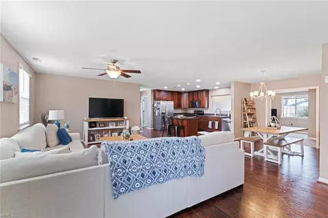 3616 Forrester Ln, Virginia Beach, VA 23452