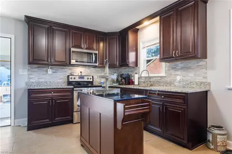 116 W Fifth Ave, Lawrenceville, VA 23868