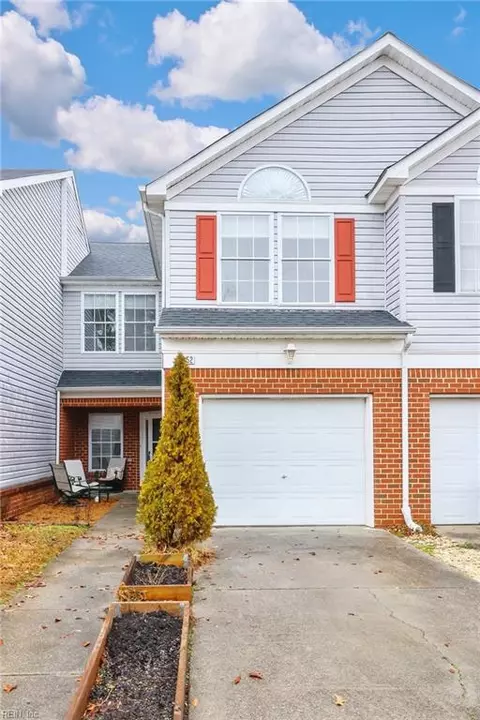 2352 Charing Cross Rd, Virginia Beach, VA 23456