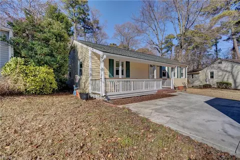 Exterior - 8253 Simons Dr, Norfolk, VA 23505 photo 1 of 8