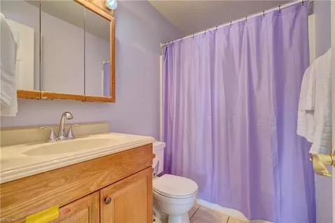 Bath - 8253 Simons Dr, Norfolk, VA 23505 photo 1 of 2