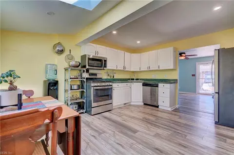 Kitchen - 8253 Simons Dr, Norfolk, VA 23505 photo 2 of 4