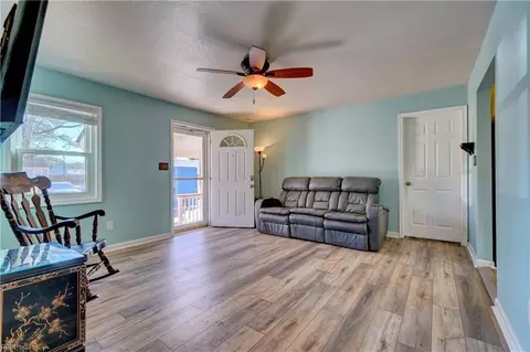 Living - 8253 Simons Dr, Norfolk, VA 23505 photo 2 of 3