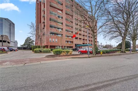 215 Brooke Ave #307, Norfolk, VA 23510