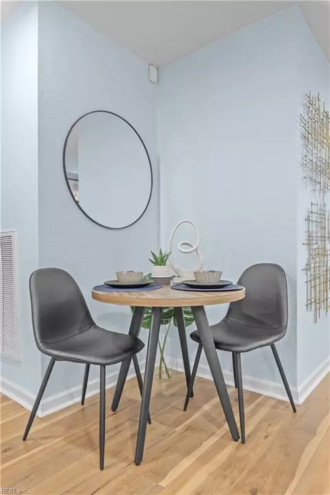 Dining - 603 Marcus St, Chesapeake, VA 23320 photo 2 of 3
