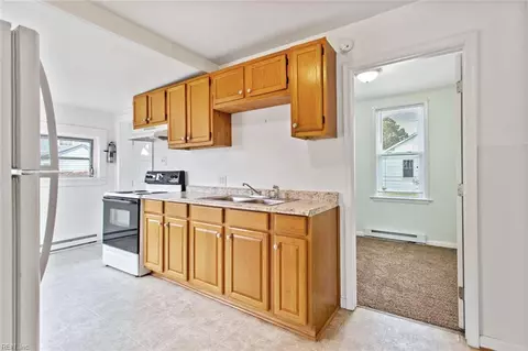 313 Atlantic Ave, Hampton, VA 23664 photo 5
