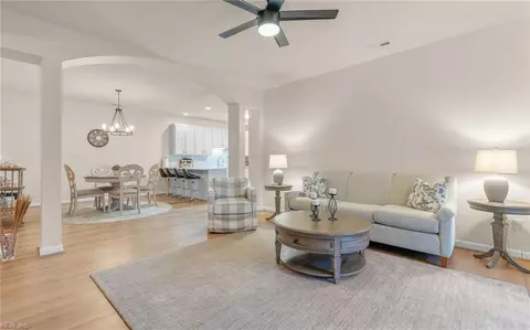 408 Coastal Walk Pl #103, Virginia Beach, VA 23451
