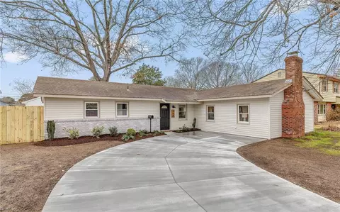 445 Cold Spring Rd, Virginia Beach, VA 23454