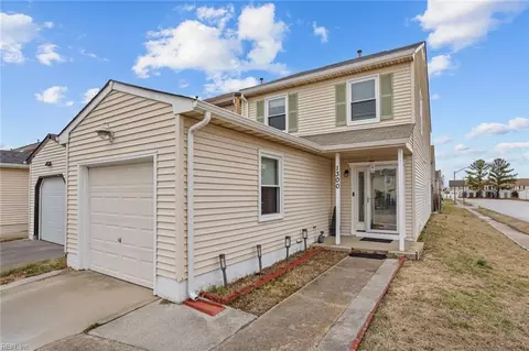 1300 Hafford Rd, Virginia Beach, VA 23464