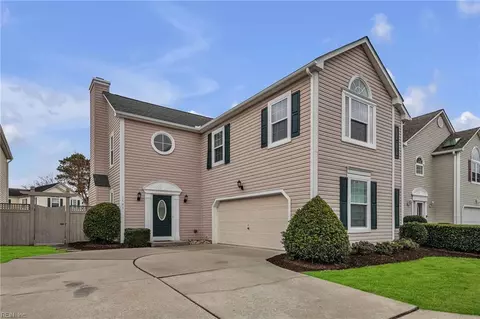 1704 Woodgrove St, Chesapeake, VA 23320