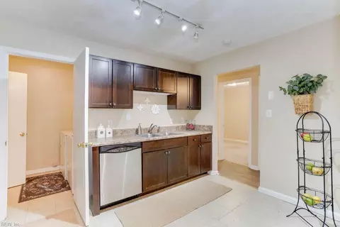 3215 Herbert St, Norfolk, VA 23513 photo 14
