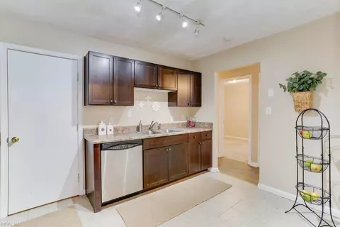 3215 Herbert St, Norfolk, VA 23513 photo 13