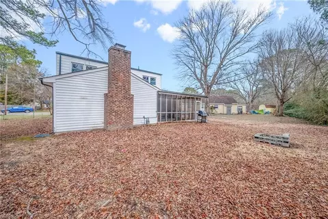 Exterior - 540 Stockton St, Hampton, VA 23669 photo 6 of 8