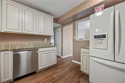 Entry Way - 540 Stockton St, Hampton, VA 23669 photo 2 of 2