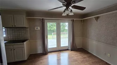 111 Bonwood Rd, Hampton, VA 23666 photo 4