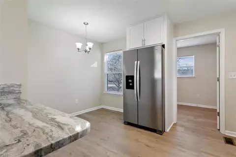 6 Teakwood Ct, Hampton, VA 23666 photo 8