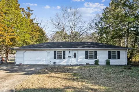 492 Romayne Dr, Newport News, VA 23601