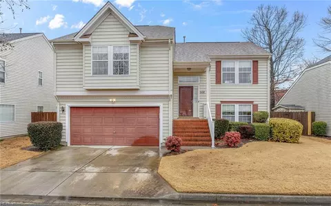 532 Kings Gate Gate, Chesapeake, VA 23320