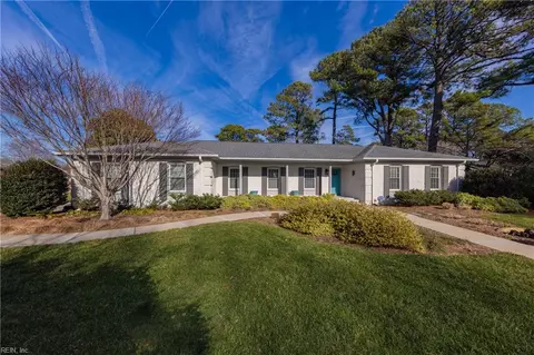 1556 Seafarer Ln, Virginia Beach, VA 23454
