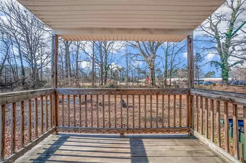 Exterior - 643 Bell St, Hampton, VA 23661 photo 3 of 7