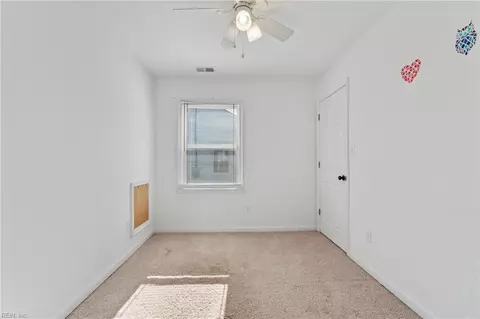 Bedroom - 643 Bell St, Hampton, VA 23661 photo 2 of 5
