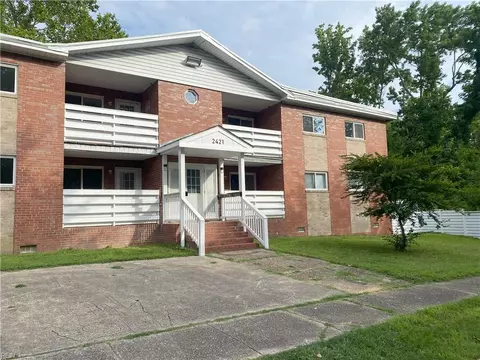 2421 Bolton St, Norfolk, VA 23504
