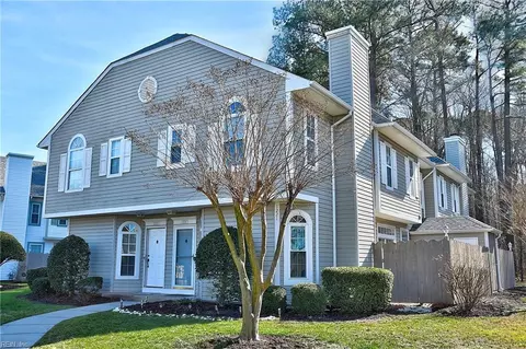 1221 Daylilly Dr, Chesapeake, VA 23320