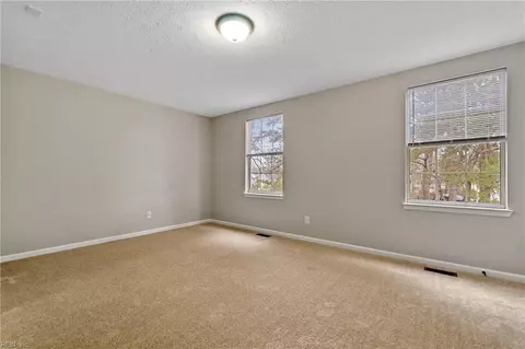 Bedroom - 210 East St, Smithfield, VA 23430 photo 6 of 6