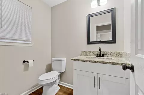 Bath - 210 East St, Smithfield, VA 23430 photo 1 of 3