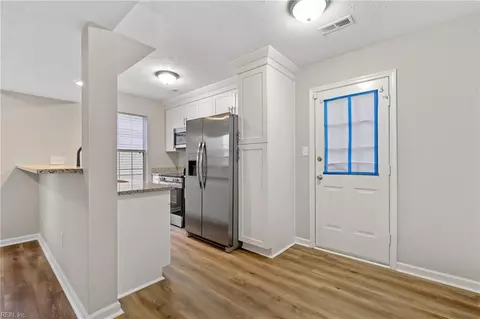 Entry Way - 210 East St, Smithfield, VA 23430 photo 1 of 1